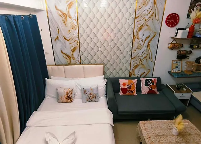 Shore Escape 2br Pool View Near Moa Smx & Naia T3 Appartement Manille
