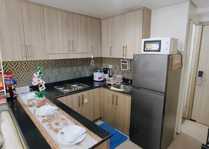 Shore Escape 2br Pool View Near Moa Smx & Naia T3 Appartement Manille