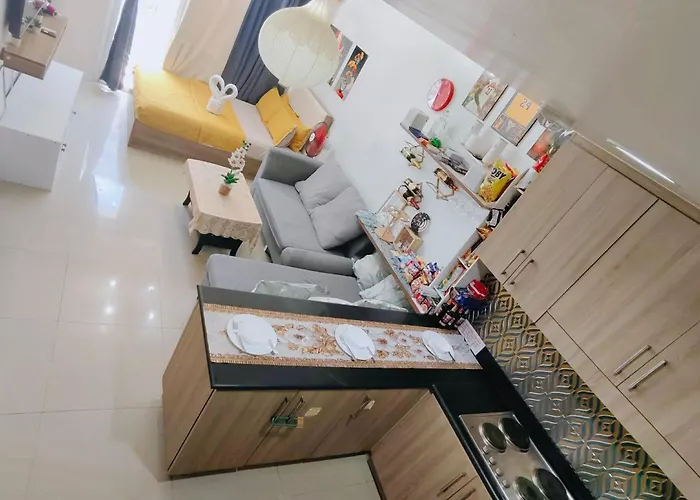 Shore Escape 2br Pool View Near Moa Smx & Naia T3